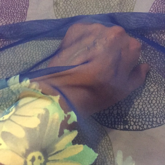 Wrap - Picture 4 of 4